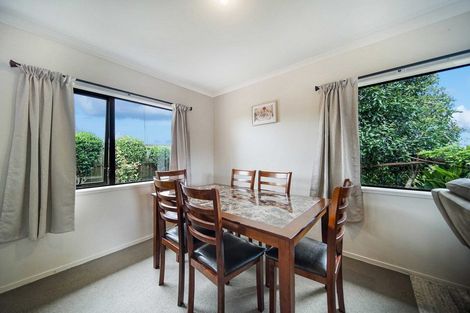 Photo of property in 52c Arimu Road, Papakura, 2110