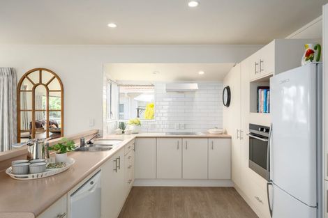 Photo of property in 4 Lakeside Villas, Whitby, Porirua, 5024