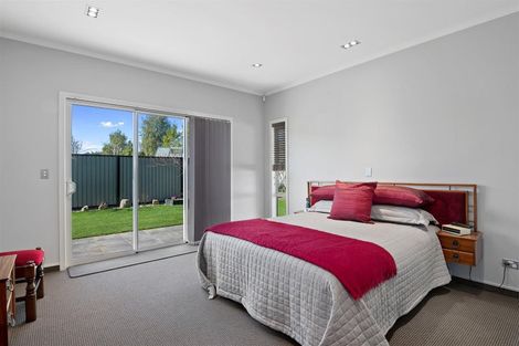 Photo of property in 12 Woodstock Place, Stoke, Nelson, 7011