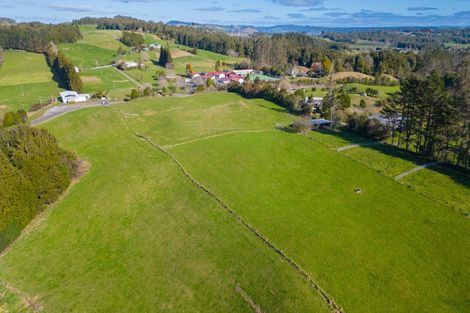Photo of property in 297 Kaharoa Road, Hamurana, Rotorua, 3096