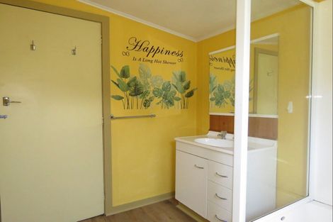 Photo of property in 20 Ramsay Street, Blacks Point, Reefton, 7830