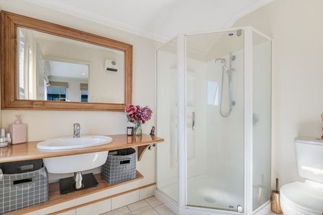 Photo of property in 39 Oteki Park Drive, Welcome Bay, Tauranga, 3112