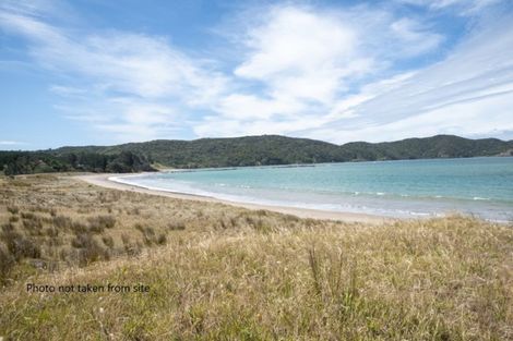 Photo of property in 8 Logan Nicks Place, Whangaruru, Russell, 0184