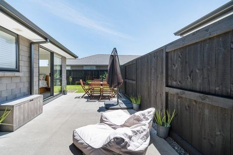 Photo of property in 1 Fetlock Way, Papamoa, 3118