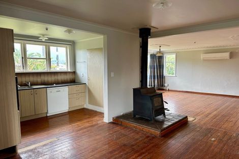 Photo of property in 129 Waverley Street, Karamea, 7893