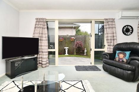 Photo of property in 395 Yaldhurst Road, Russley, Christchurch, 8042