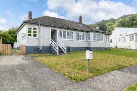 Photo of property in 3-5 Toomath Street, Naenae, Lower Hutt, 5011