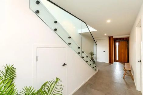 Photo of property in 1/1157 South Road, Oakura, 4314