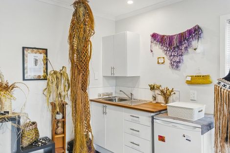 Photo of property in 31 Elizabeth Street, Waikanae, 5036