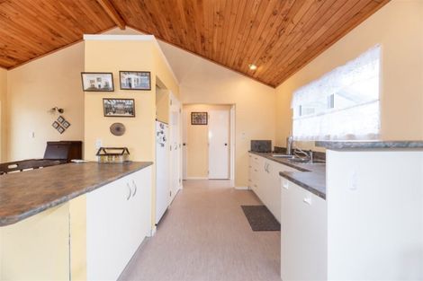 Photo of property in 1/6 Koromiko Street, New Lynn, Auckland, 0600