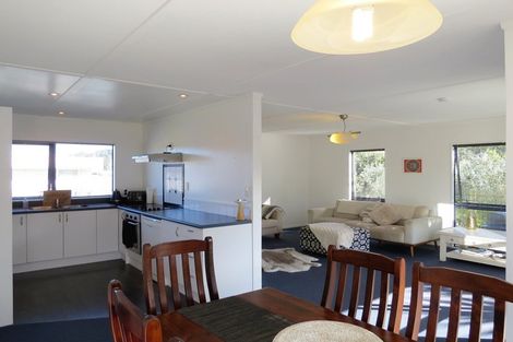 Photo of property in 70 Mary-ellen Place, Coromandel, 3506