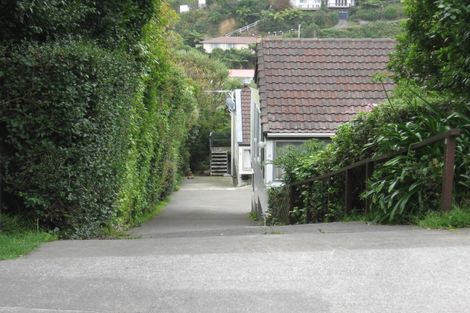 Photo of property in 5 Robert Street, Newlands, Wellington, 6037