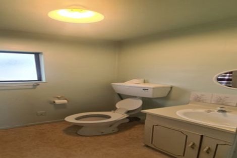 Photo of property in 11 Kirton Crescent, Manurewa, Auckland, 2102