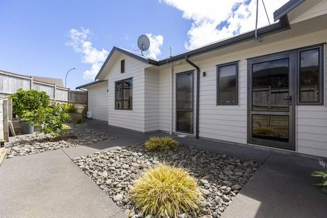 Photo of property in 48 Karamea Street, Whalers Gate, New Plymouth, 4310