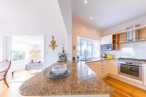 Photo of property in 84 Mellons Bay Road, Mellons Bay, Auckland, 2014