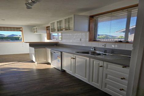 Photo of property in 20 Amberley Beach Road, Amberley, 7410