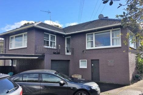 Photo of property in 31 Lyndhurst Road, Te Atatu South, Auckland, 0610