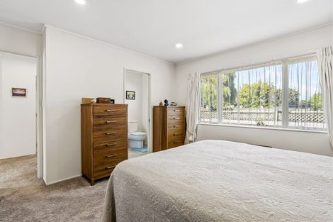 Photo of property in 69a Lakeside Drive, Orewa, 0931