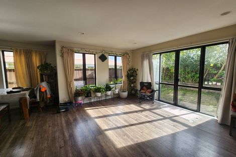 Photo of property in 60 Baverstock Road, Flat Bush, Auckland, 2016