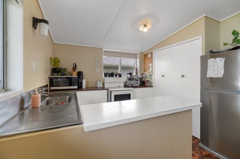 Photo of property in 6b York Street, Eltham, 4322