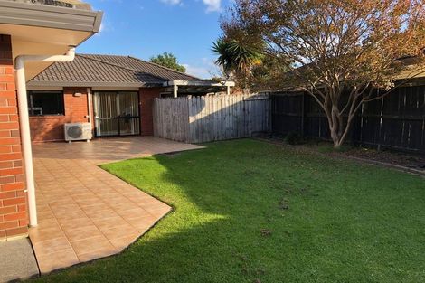 Photo of property in 6 Shankill Place, East Tamaki, Auckland, 2013