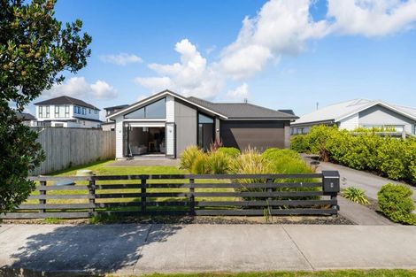 Photo of property in 9 Wheriko Avenue, Glenbrook, 2681