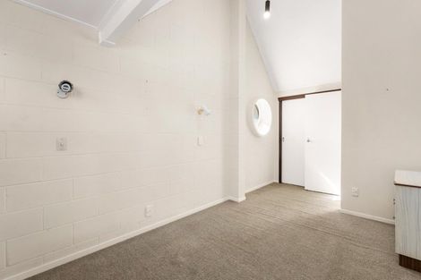 Photo of property in 98a Karewa Parade, Papamoa Beach, Papamoa, 3118