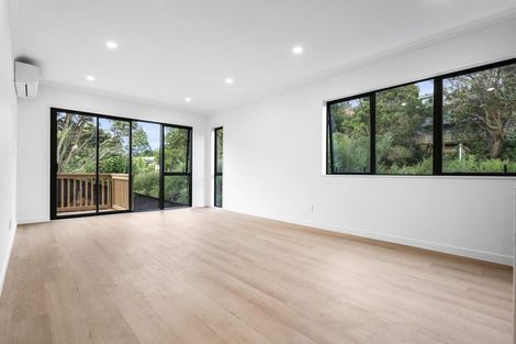 Photo of property in 24c Scarlock Avenue, Browns Bay, Auckland, 0630