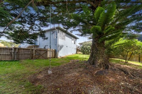 Photo of property in 49 Hyperion Drive, Randwick Park, Auckland, 2105