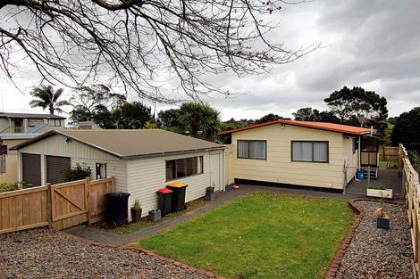 Photo of property in 23 Bluewater Place, Wattle Downs, Auckland, 2103