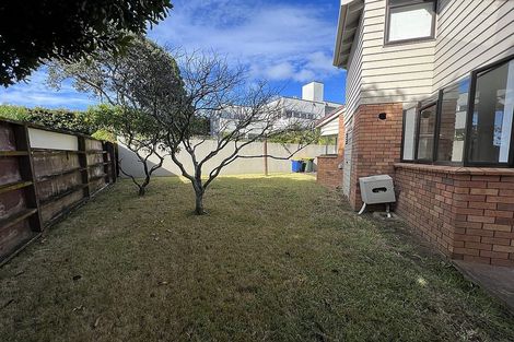 Photo of property in 11 Muritai Road, Milford, Auckland, 0620
