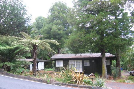 Photo of property in 9 Takahe Road, Titirangi, Auckland, 0604