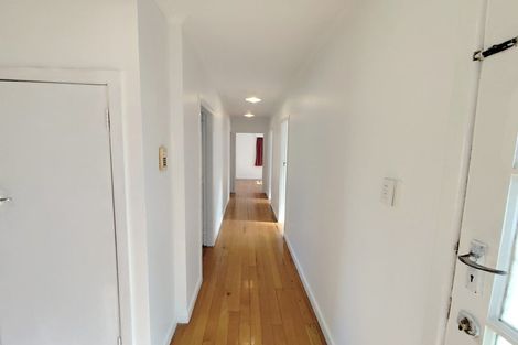 Photo of property in 26 Larnoch Road, Henderson, Auckland, 0610