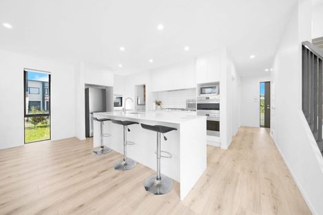 Photo of property in 1 Te Mura Crescent, Takanini, 2112