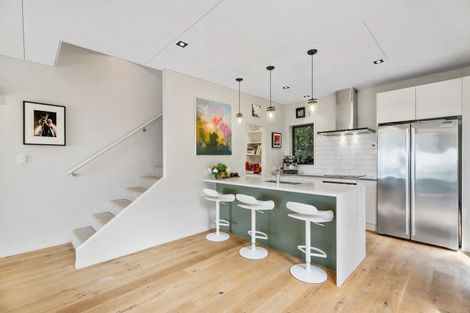 Photo of property in 64 Otitori Bay Road, Titirangi, Auckland, 0604