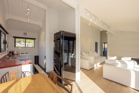 Photo of property in 64 Beacon Point Road, Wanaka, 9305