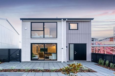 Photo of property in 8 Papai Lane, Massey, Auckland, 0614