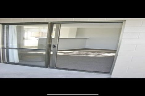 Photo of property in 1/9-11 Masterton Road, Rothesay Bay, Auckland, 0630