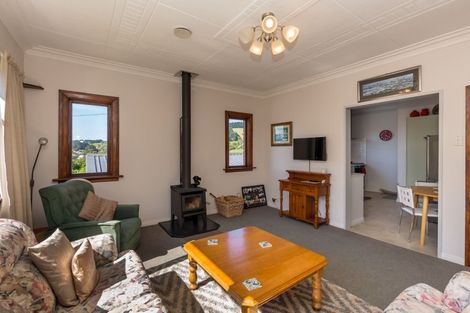 Photo of property in 1 Jane Street, Macandrew Bay, Dunedin, 9014