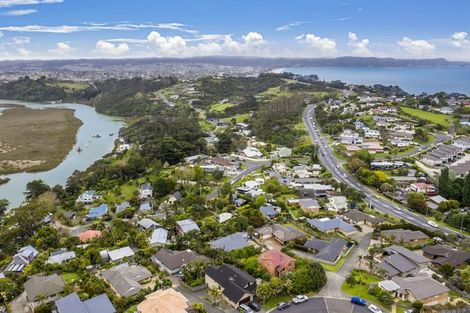 Photo of property in 58 Rivervale Grove, Stanmore Bay, Whangaparaoa, 0932