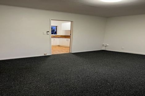 Photo of property in 3/178 Chivalry Road, Glenfield, Auckland, 0629