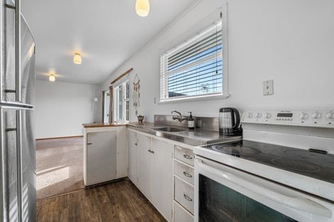 Photo of property in 16 Fairview Place, Te Puke, 3119