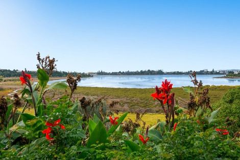 Photo of property in 96a Darraghs Road, Brookfield, Tauranga, 3110