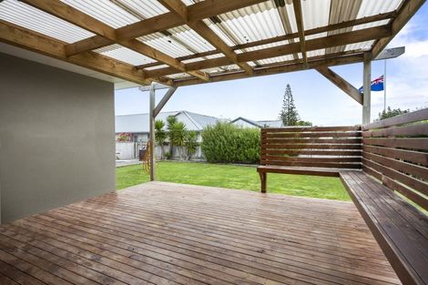 Photo of property in 2 Glasgow Street, Takaro, Palmerston North, 4412