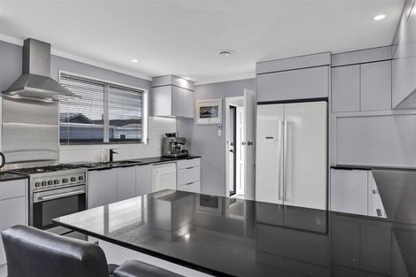 Photo of property in 37a Sunnyvale Street, Bell Block, New Plymouth, 4312