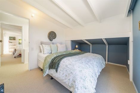 Photo of property in 11 Reserve Road, Plimmerton, Porirua, 5026