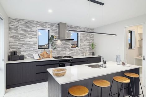 Photo of property in 32 Bill Harvey Drive, Halswell, Christchurch, 8025