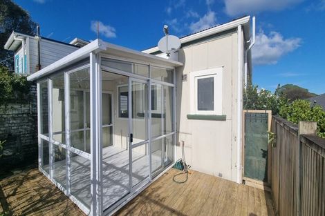Photo of property in 5 Dawson Street, Berhampore, Wellington, 6023