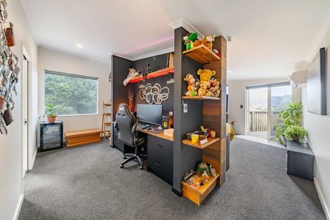 Photo of property in 71 Wyndrum Avenue, Waterloo, Lower Hutt, 5011