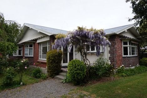 Photo of property in 96 Clyde Road, Ilam, Christchurch, 8041